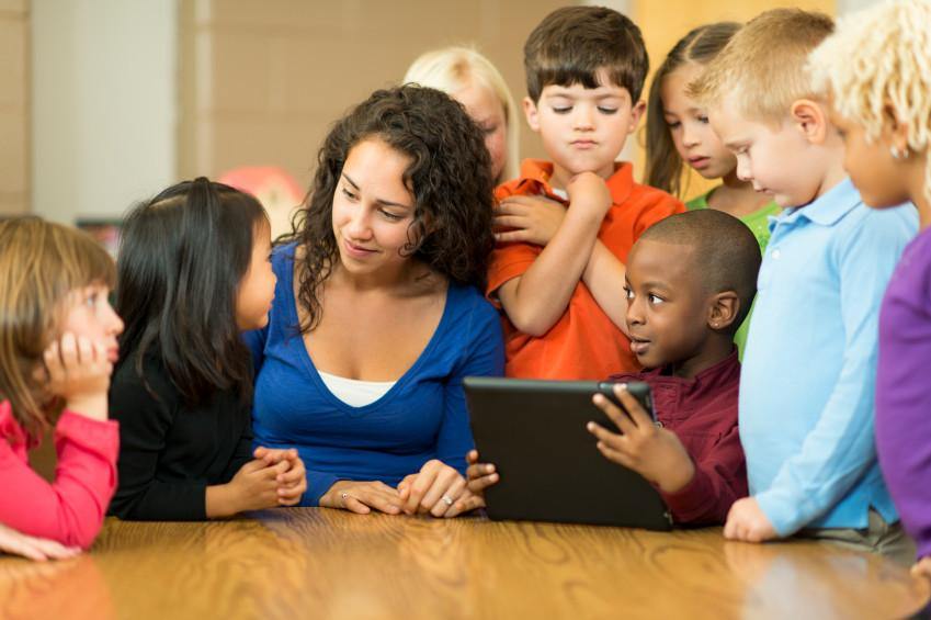 Top 3 Ways Assistive Technology Helps In The Classroom - EazyHold